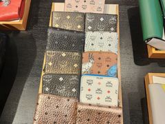 -MCM(比斯特上海购物村店)