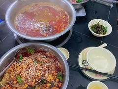 -周良天山牛杂城(天山路总店)