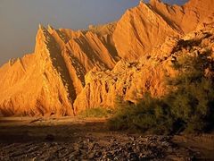 -天山神秘大峡谷