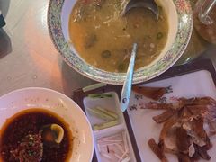 -荷塘秋月·本帮江浙菜(国权路店)