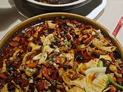 -老码头黑皮肘子锅包肉(赣水路店)