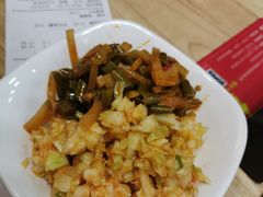 -南城香·饭香串香馄饨香(青年路店)