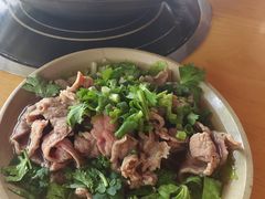 -大众跷脚牛肉馆·非遗传承单位(峨眉山店)