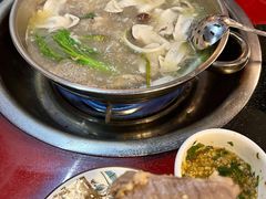 -老石黑山羊毛驴肉火锅(金凯广场店)