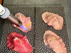 -铭牛烧肉·和牛海鲜自助(高新月牙湖店)