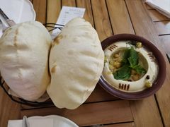 Hummus鹰嘴豆泥酱-ELI FALAFEL Lebanese&Mediterranean黎巴嫩美食(富城路店)