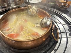 -阿山卓·野生菌火锅·纳西火塘烤肉