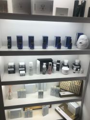 -F.N冻龄皮肤管理中心