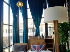 靠窗位-海梦1924 coffee