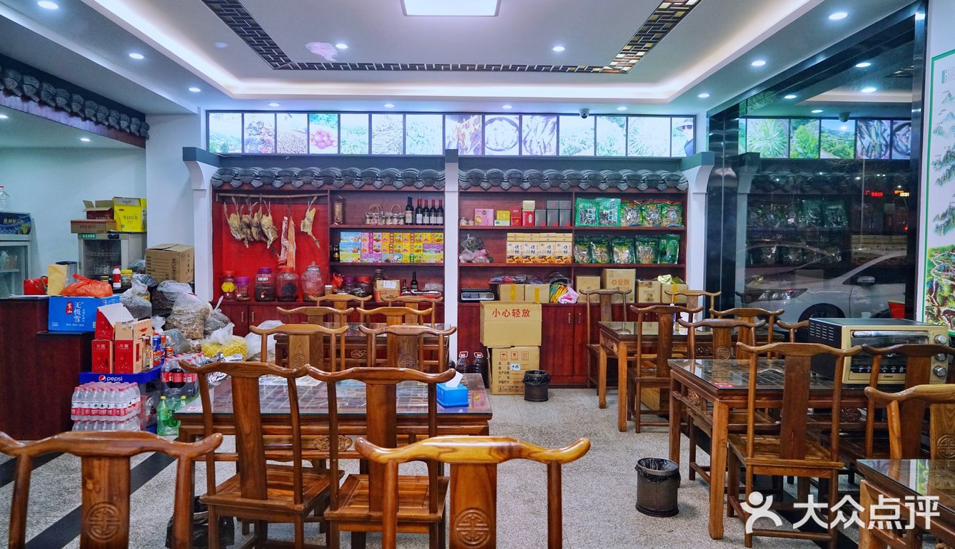 黄山排队top的徽菜店,但只要吃到就不会后悔排队的时间