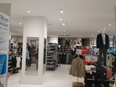 -优衣库(南京建邺万达广场店)