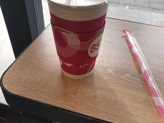 -85度C(生甜甜圈研究工坊·上海松江人民北路店)