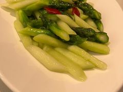 清炒芦笋-蝶园·装修中(BFC外滩金融中心店)