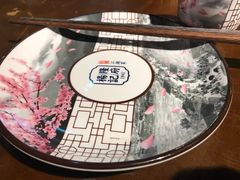 餐具摆设-杨记隆府(重庆总店)