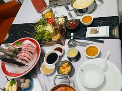 -红鼎豆捞·非遗鲍皇汤火锅(宝丰路店)