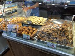 鸡仔饼-赞记龙凤礼饼(广州市二宫向群宾馆店)