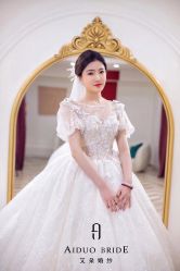 -艾朵婚纱