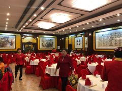 大堂-九花山烤鸭店