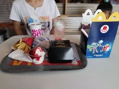 -麦当劳(中山大道中店)