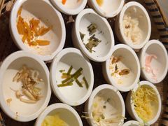 -包整·丝娃娃(一览甲秀楼风景店)