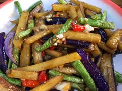 -老三样·美食研究中心(世贸路店)