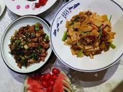 去骨凤爪-雅和生态渔庄·宜城锅巴饭(龙灵山公园店)
