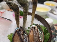 -红鼎豆捞·非遗鲍皇汤火锅(宝丰路店)