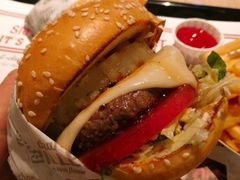 -The Habit Burger Grill 哈比特汉堡(复兴soho店)