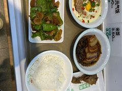 -老乡鸡(西岸凤巢店)