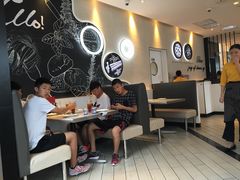 -必胜客(武汉欢乐谷店)