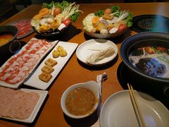 -呷哺呷哺(融创茂店)