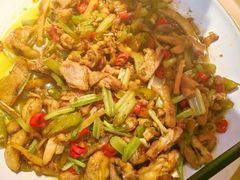 -陈大锅·岳阳鱼馆·地道岳阳菜(美食街店)