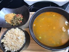 -南国会酒家(岗顶1站广场店)