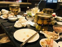 -半岛翡丽海鲜自助餐厅(观风亭店)