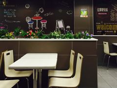 -华莱士·全鸡汉堡(湛江新华店)