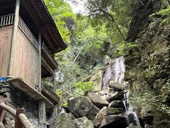 -藏龙百瀑风景区