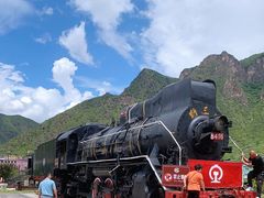 -百里峡七彩艺术小镇