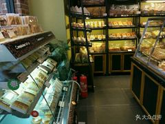 -皇冠幸福里动物奶油生日蛋糕(万达店)