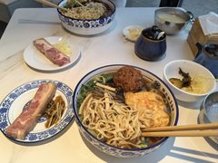 -镇南锅盖面馆(解放路店)