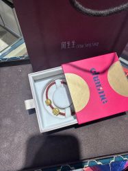 -周生生Chow Sang Sang(新世界店)