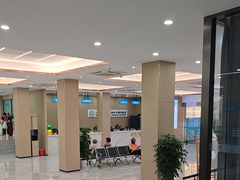 -上海大学附属上海和平眼科医院