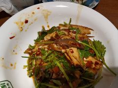 -费大厨辣椒炒肉(万家丽一店)