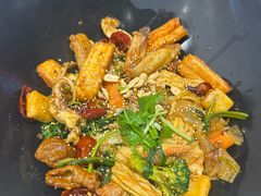 -醉人椒麻辣香锅(王府井喜悦店)