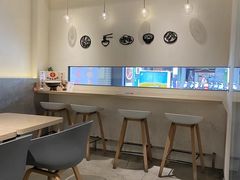 -牛易馆(全台唯一葷素牛肉麵館)