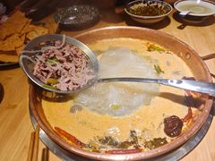 -洱火云南酸菜牛肉火锅(石景山当代商城店)