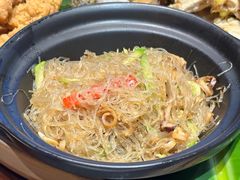 海鲜粉丝煲-蜈支洲岛珊瑚酒店临海阁中餐厅