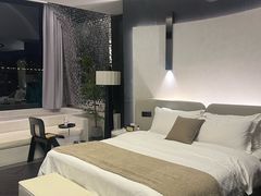 -Yolo私汤温泉设计师酒店(重庆南滨路店)