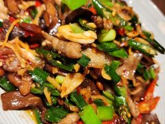 牛肝菌仙桃炒肉-树厨贵州菜(大十字店)