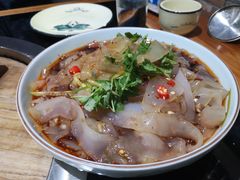 东北大拉皮-东北农家院·铁锅炖(莘庄店)