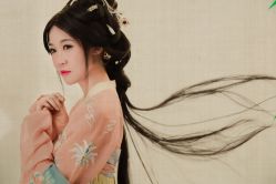 -九月鹰飞汉服摄影工作室